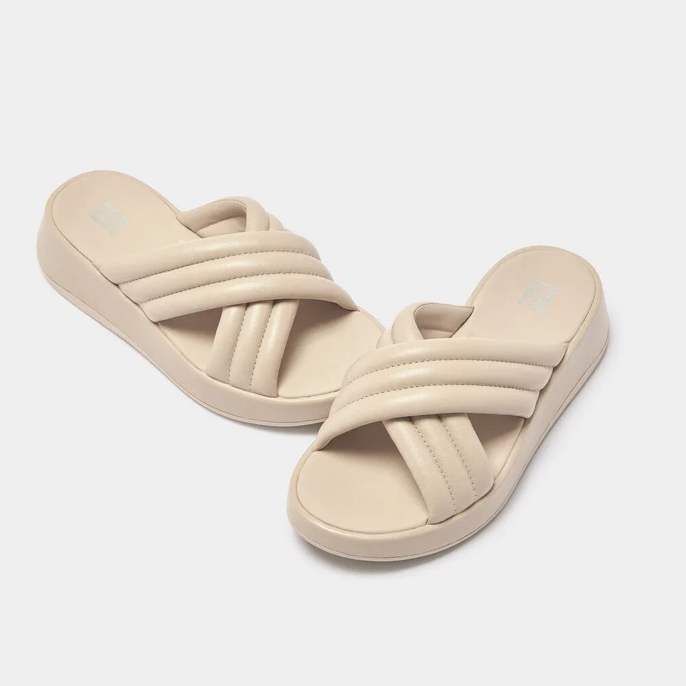 รองเท้าแตะแบบสวม ผู้หญิง รุ่น F-MODE PADDED LEATHER FLATFORM CROSS SLIDES