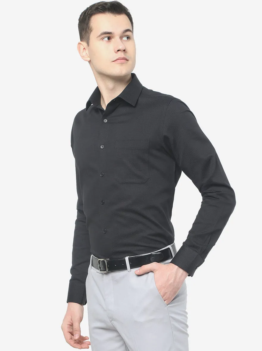 Black Solid Slim Fit Formal Shirt | JadeBlue