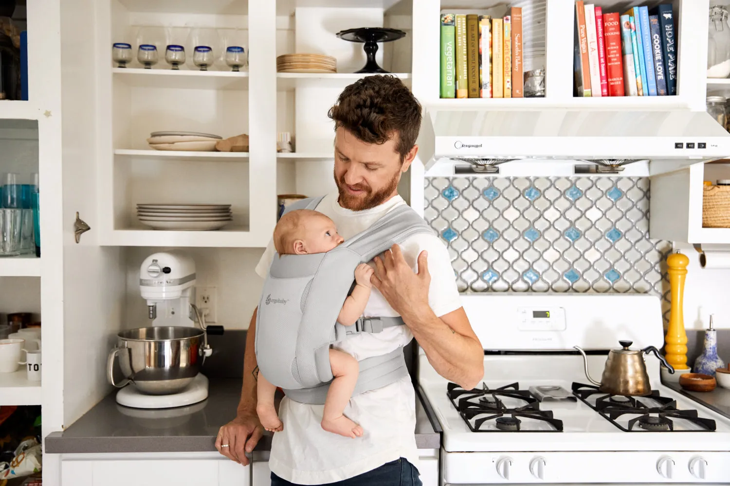 Ergobaby Embrace Soft Air Mesh Newborn Baby Carrier - Soft Grey