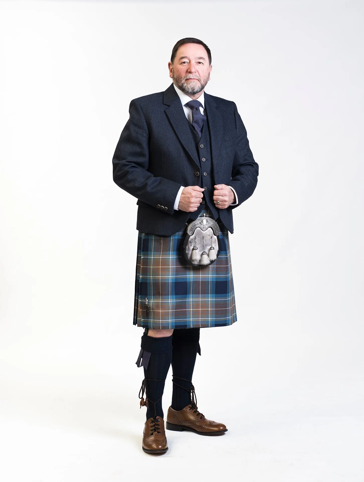 Holyrood / Lovat Navy Tweed Kilt Hire Outfit