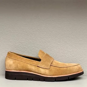 Loafer-slip on/Tan suede/ Rubber sole