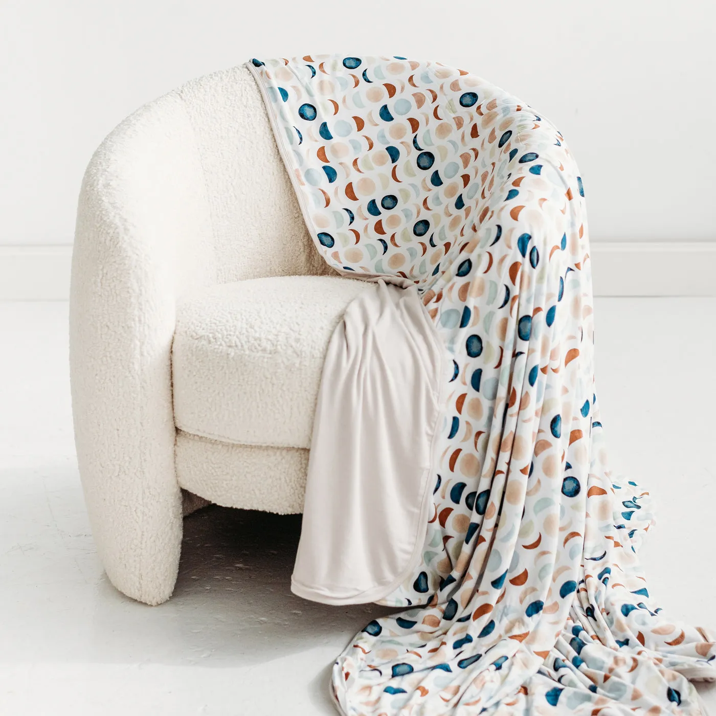 Luna Neutral Oversized Cloud Blanket®