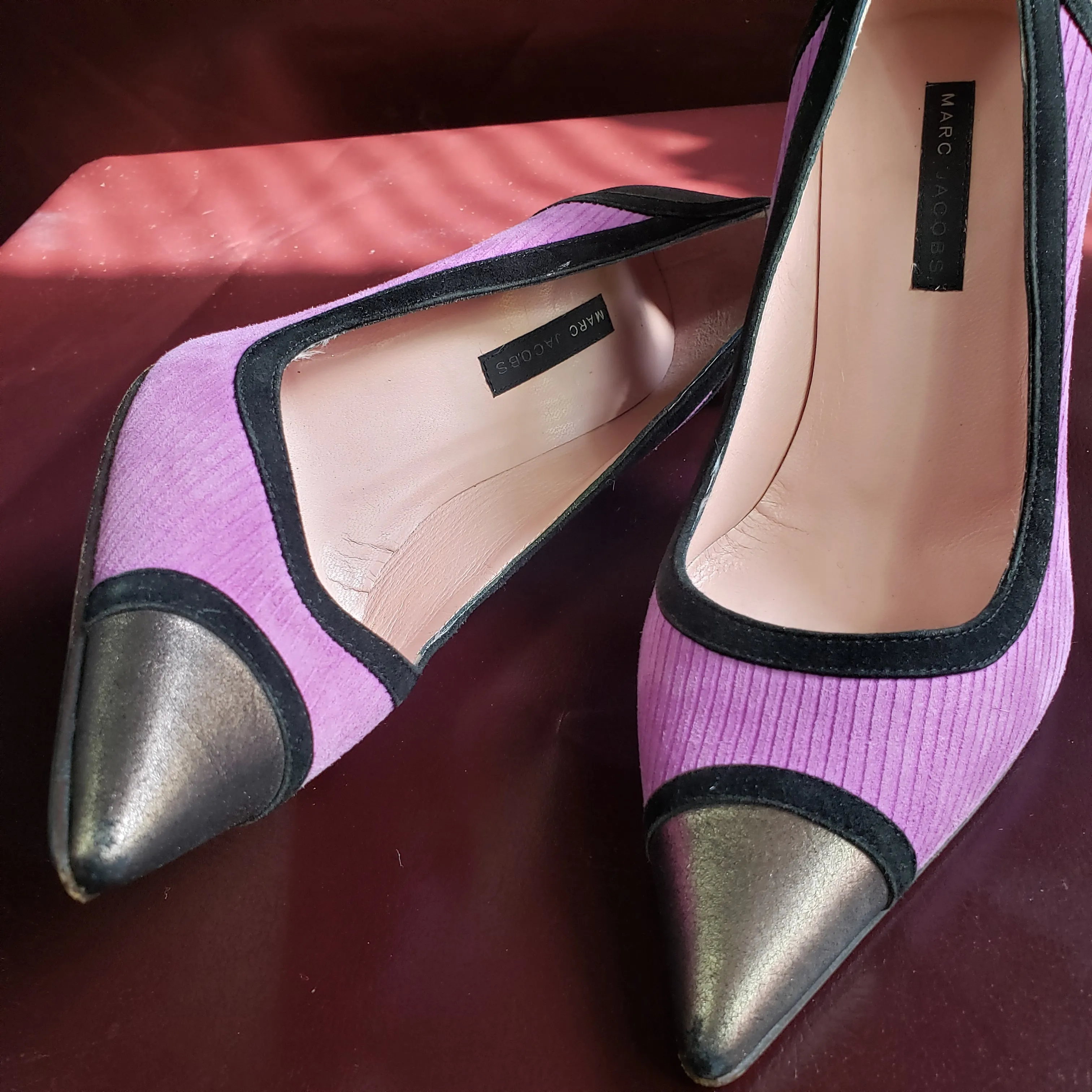 Marc Jacob's Purple Rib Pumps with Metallic Pointy Toe Tip Size 37