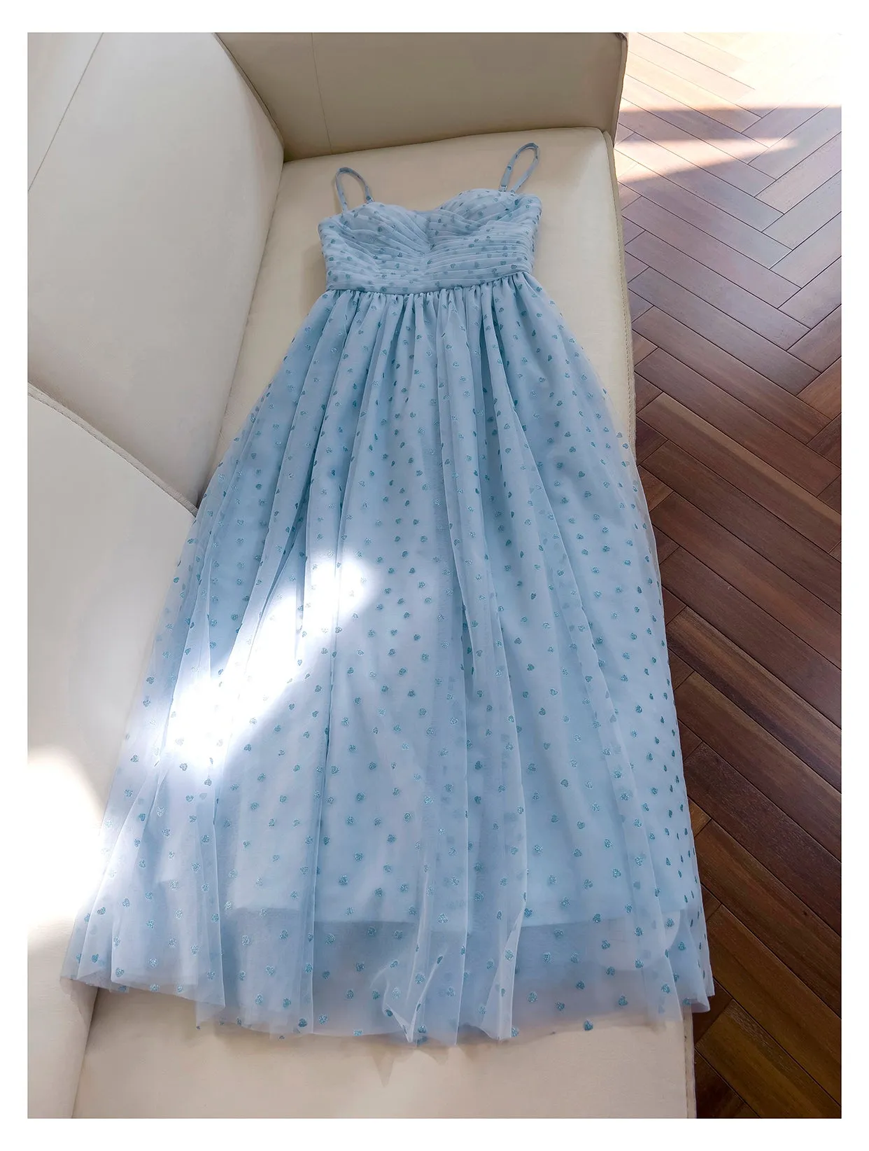 Spaghetti-straps detachable sleeves tea length heart dotty tulle prom dress