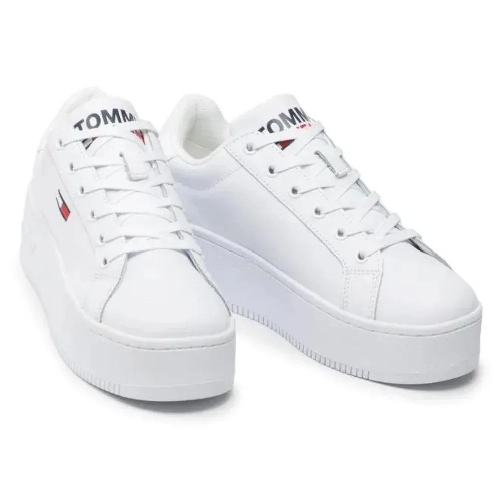 Tommy Hilfiger Jeans Flatform Essential  Sneakers EN0EN01731-WHT