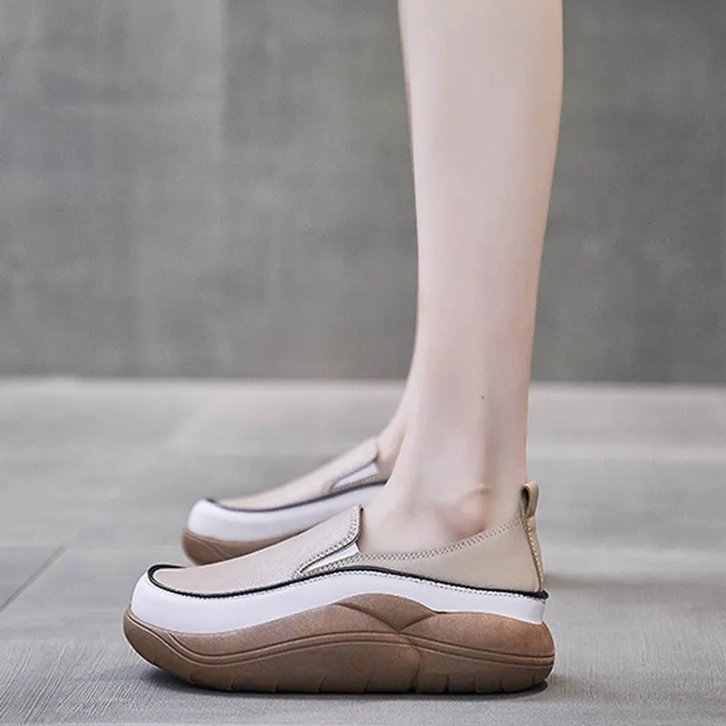 Women's slip-on platform shoes