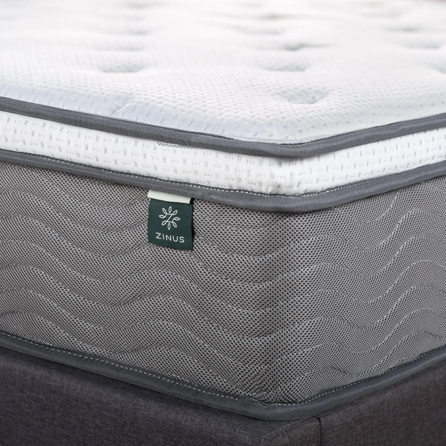 Zinus iCoil® Mattress (12")